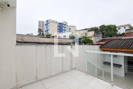 Casa à venda com 150m², 2 quartos e 3 vagas Casa à venda com 150m², 2 quartos e 3 vagasVaranda