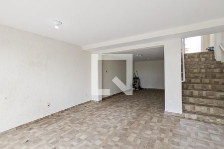 Casa à venda com 150m², 2 quartos e 3 vagas Casa à venda com 150m², 2 quartos e 3 vagasGaragem