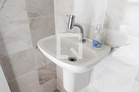 Casa à venda com 150m², 2 quartos e 3 vagas Casa à venda com 150m², 2 quartos e 3 vagasLavabo