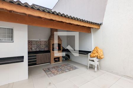 Casa à venda com 150m², 2 quartos e 3 vagas Casa à venda com 150m², 2 quartos e 3 vagasChurrasqueira