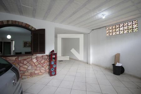 Casa à venda com 316m², 3 quartos e 3 vagasGaragem
