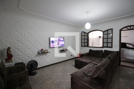 Sala de casa à venda com 3 quartos, 316m² em Etelvina Carneiro, Belo Horizonte