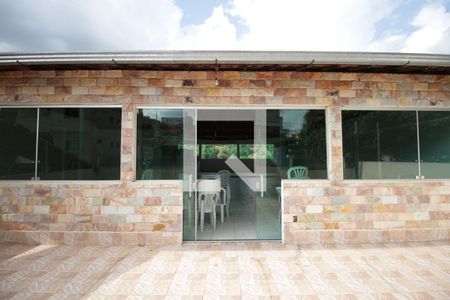 Casa à venda com 316m², 3 quartos e 3 vagasSalão de Festas