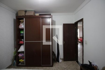 Casa à venda com 316m², 3 quartos e 3 vagasQuarto