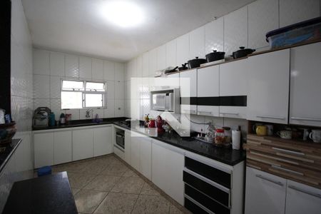 Casa à venda com 316m², 3 quartos e 3 vagasCozinha