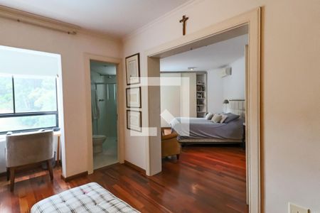 Apartamento à venda com 227m², 3 quartos e 4 vagas Apartamento à venda com 227m², 3 quartos e 4 vagasSuíte 1