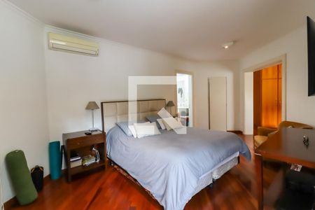 Apartamento à venda com 227m², 3 quartos e 4 vagas Apartamento à venda com 227m², 3 quartos e 4 vagasSuíte 1