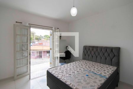 Suíte 1 de casa para alugar com 2 quartos, 250m² em Jardim Santo Elias, São Paulo