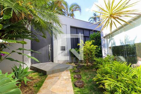 Casa para alugar com 40m², 1 quarto e 4 vagas Casa para alugar com 40m², 1 quarto e 4 vagasJardim