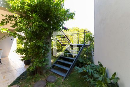 Casa para alugar com 40m², 1 quarto e 4 vagas Casa para alugar com 40m², 1 quarto e 4 vagasEscada de Acesso a Suíte 3