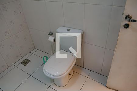 Casa à venda com 470m², 7 quartos e 4 vagasbanheiro 1