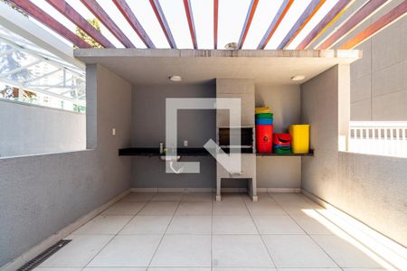 Apartamento para alugar com 38m², 2 quartos e sem vagaÁrea comum - Churrasqueira