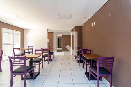 Apartamento para alugar com 38m², 2 quartos e sem vagaÁrea comum - Salão de festas