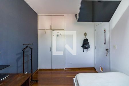 Casa à venda com 310m², 3 quartos e 4 vagas Casa à venda com 310m², 3 quartos e 4 vagasQuarto 2