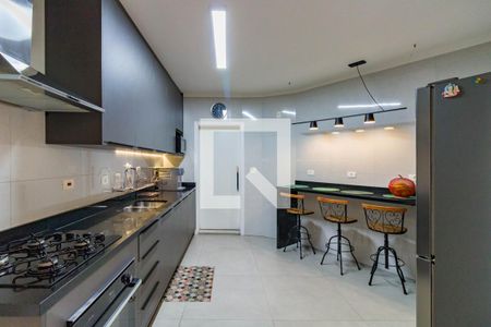 Casa à venda com 310m², 3 quartos e 4 vagas Casa à venda com 310m², 3 quartos e 4 vagasCozinha