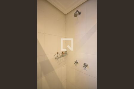 Apartamento para alugar com 100m², 3 quartos e 2 vagas Apartamento para alugar com 100m², 3 quartos e 2 vagasChuveiro do banheiro da suíte