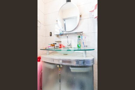 Banheiro da Suíte de casa à venda com 2 quartos, 75m² em Pari, São Paulo
