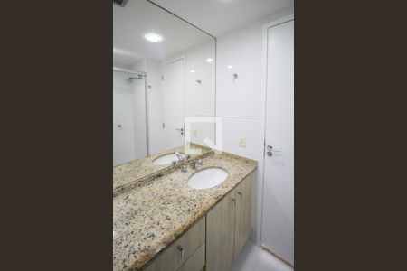 Apartamento para alugar com 75m², 2 quartos e 2 vagasBanheiro da Suíte