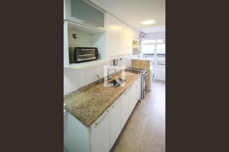 Apartamento para alugar com 75m², 2 quartos e 2 vagasCozinha