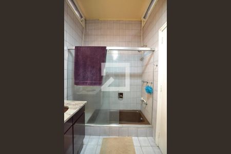 Casa à venda com 400m², 5 quartos e 4 vagasBanheiro da Suíte 1