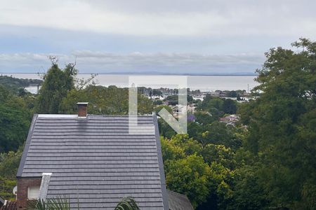 Casa à venda com 400m², 5 quartos e 4 vagas Casa à venda com 400m², 5 quartos e 4 vagasVista