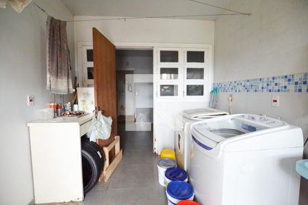 Casa à venda com 400m², 5 quartos e 4 vagasÁrea de Serviço