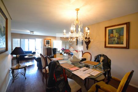 Sala 4 ambientes de casa à venda com 5 quartos, 400m² em Vila Assunção, Porto Alegre