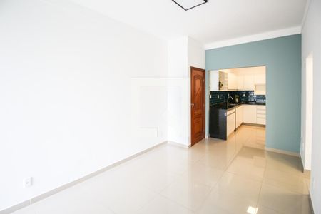 Sala de apartamento para alugar com 2 quartos, 75m² em Copacabana, Rio de Janeiro