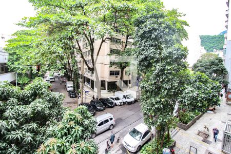 Vista da Sala de apartamento para alugar com 2 quartos, 75m² em Copacabana, Rio de Janeiro