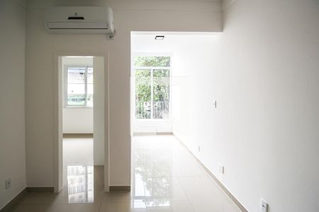 Sala de apartamento para alugar com 2 quartos, 75m² em Copacabana, Rio de Janeiro