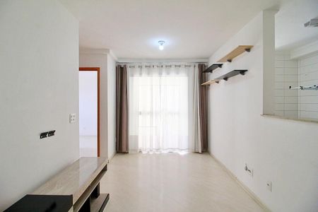 Sala de apartamento para alugar com 2 quartos, 50m² em Utinga, Santo André