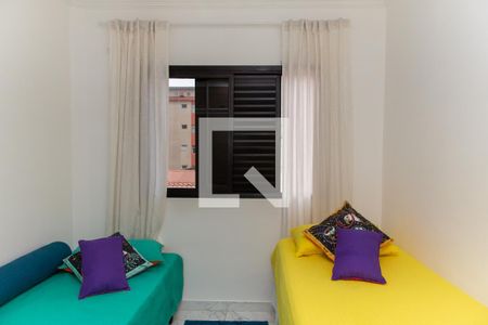 Quarto de apartamento para alugar com 2 quartos, 63m² em Jardim Las Palmas, Guarujá