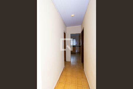 Corredor de casa para alugar com 2 quartos, 75m² em Vila Portuguesa, São Paulo