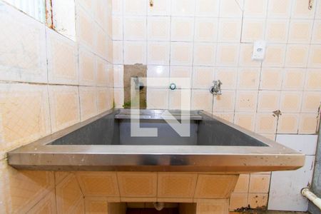 Casa para alugar com 75m², 2 quartos e 1 vagaÁrea de Serviço