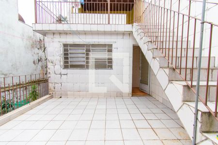 Casa para alugar com 75m², 2 quartos e 1 vagaQuintal