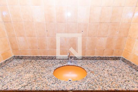 Casa para alugar com 75m², 2 quartos e 1 vagaBanheiro