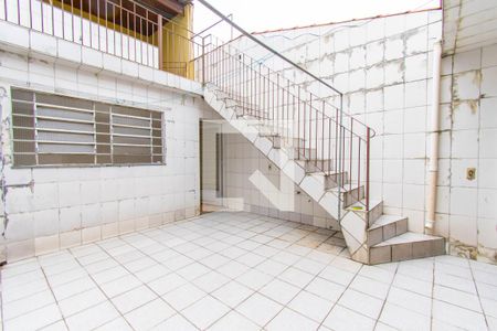 Casa para alugar com 75m², 2 quartos e 1 vagaQuintal