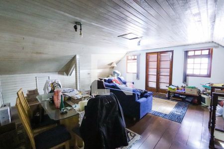 Casa à venda com 430m², 8 quartos e 8 vagasEdícula - Sala