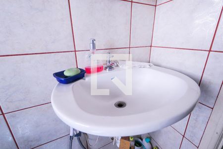 Casa à venda com 430m², 8 quartos e 8 vagasEdícula - Banheiro Social