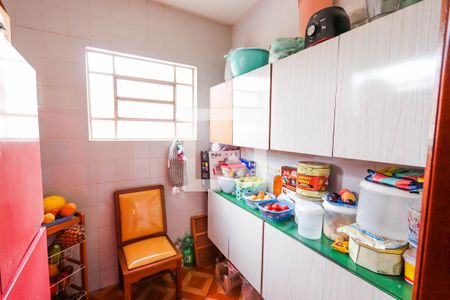 Casa à venda com 430m², 8 quartos e 8 vagasDispensa - Cozinha