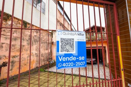 Casa à venda com 430m², 8 quartos e 8 vagasEntrada / Plaquinha