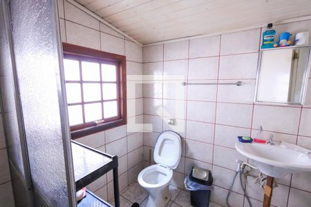 Casa à venda com 430m², 8 quartos e 8 vagasEdícula - Banheiro Social