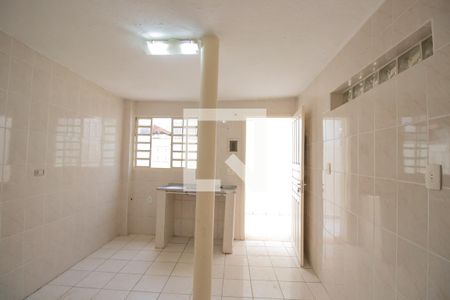 Cozinha de casa para alugar com 1 quarto, 60m² em Parque Imperial, São Paulo