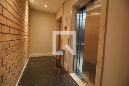 Studio à venda com 52m², 1 quarto e 1 vagaElevador