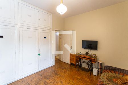 Casa à venda com 316m², 5 quartos e 3 vagas Casa à venda com 316m², 5 quartos e 3 vagasQuarto 4