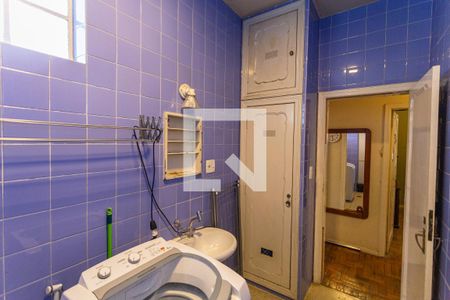 Casa à venda com 316m², 5 quartos e 3 vagas Casa à venda com 316m², 5 quartos e 3 vagasBanheiro Social 2