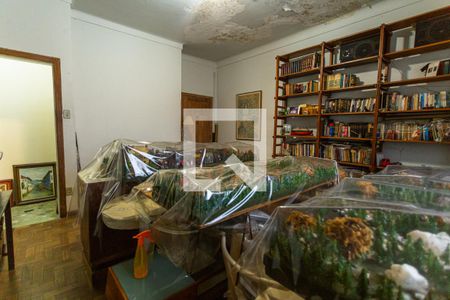 Casa à venda com 316m², 5 quartos e 3 vagas Casa à venda com 316m², 5 quartos e 3 vagasQuarto 3