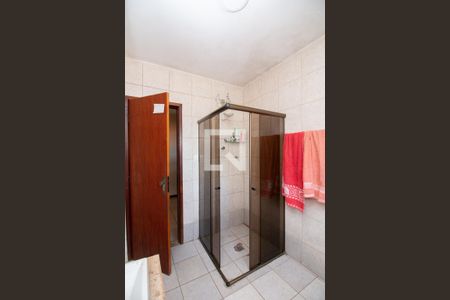 Casa à venda com 375m², 3 quartos e 3 vagasBanheiro Social