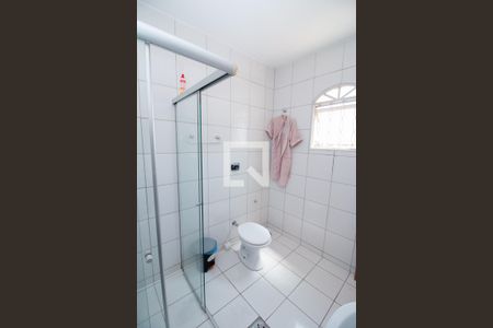 Casa à venda com 375m², 3 quartos e 3 vagasBanheiro da Suíte