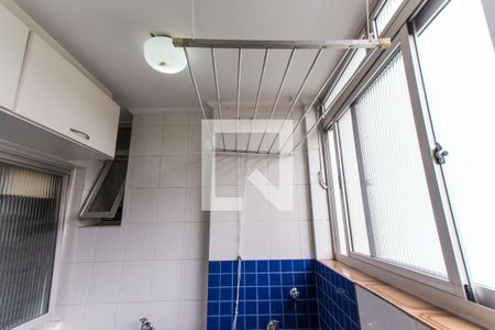 Apartamento à venda com 66m², 2 quartos e 2 vagas Apartamento à venda com 66m², 2 quartos e 2 vagasÁrea de Serviço